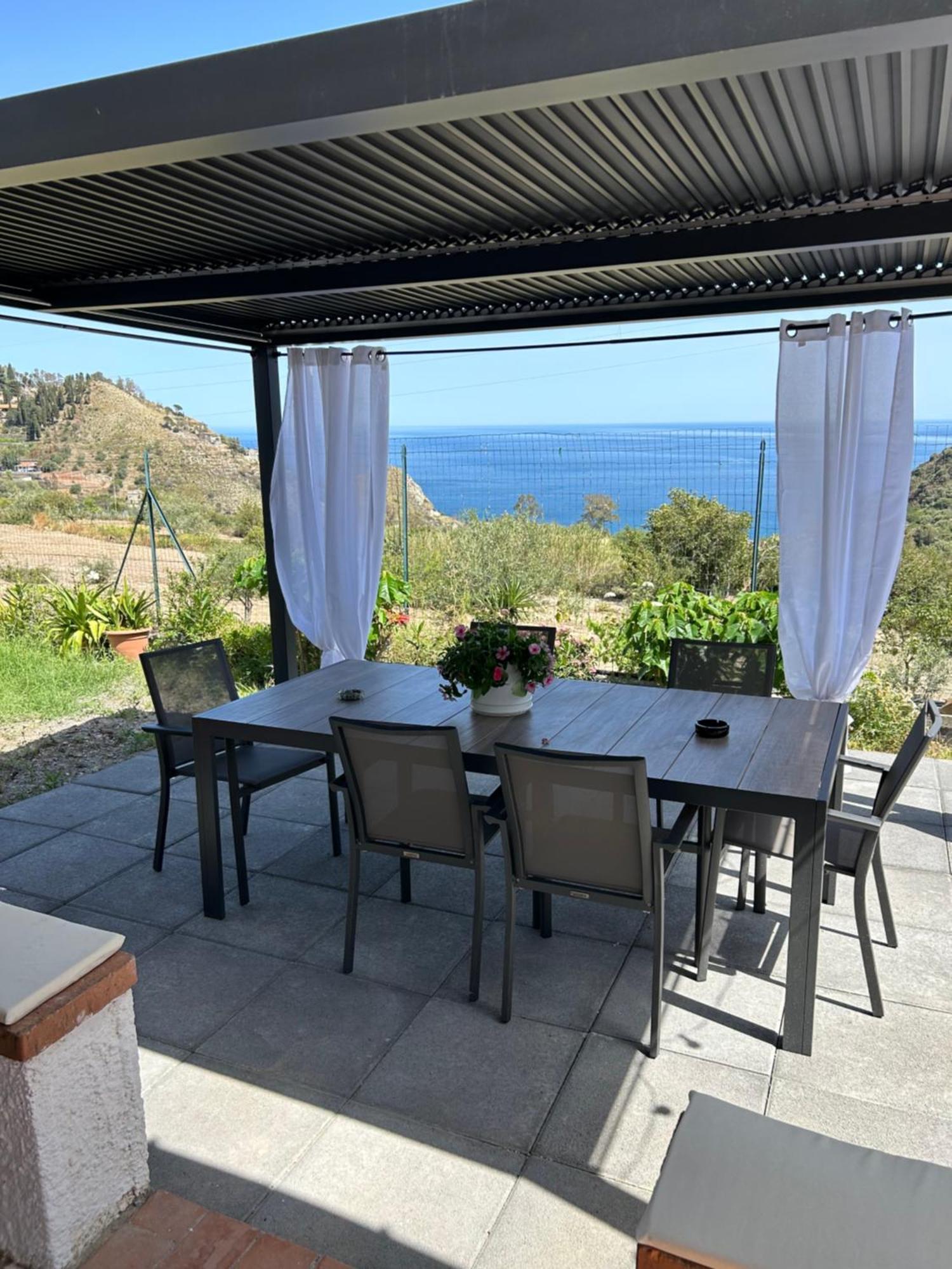 Holidaysora Taormina - Il Giardino Di Graziella Kültér fotó