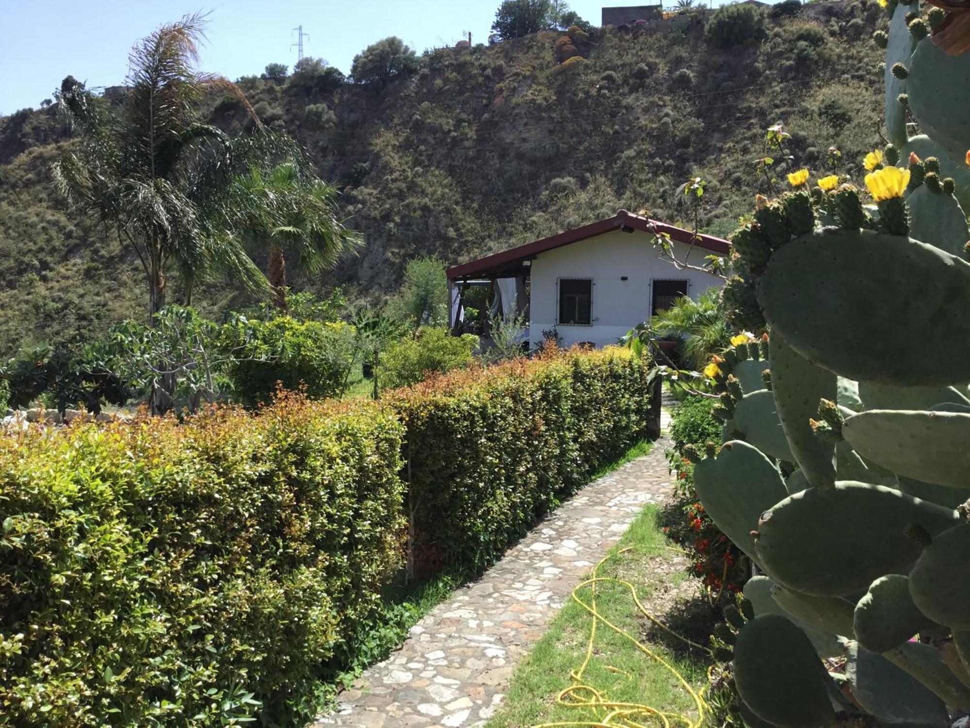 Holidaysora Taormina - Il Giardino Di Graziella Kültér fotó