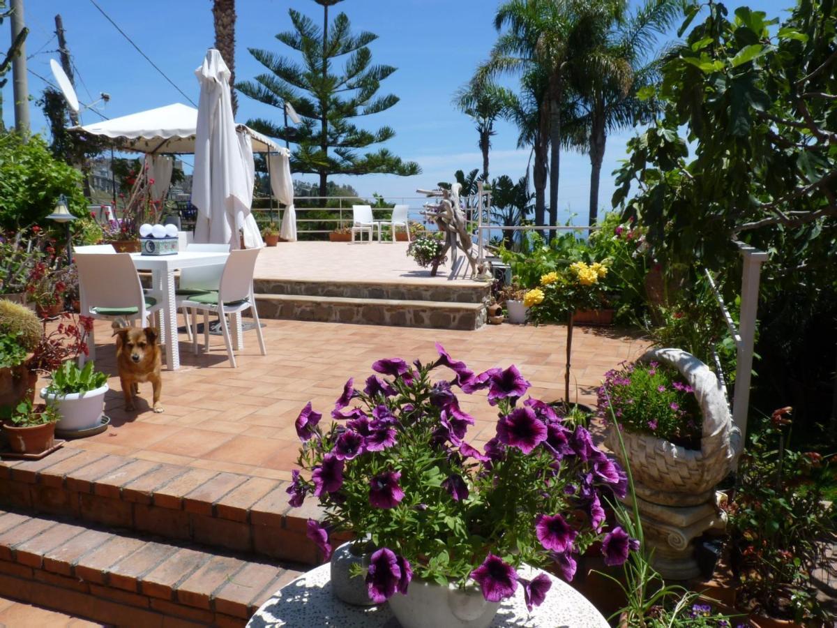 Holidaysora Taormina - Il Giardino Di Graziella Kültér fotó