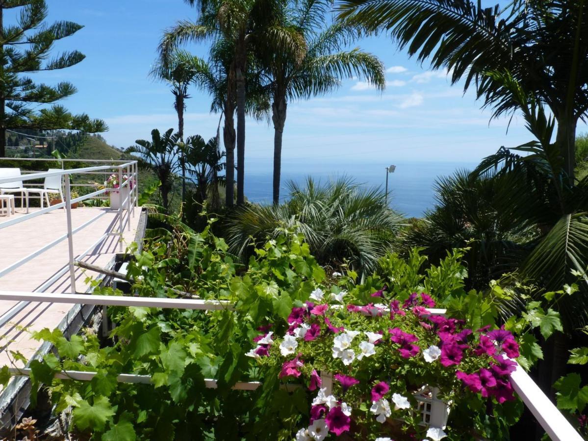 Holidaysora Taormina - Il Giardino Di Graziella Kültér fotó